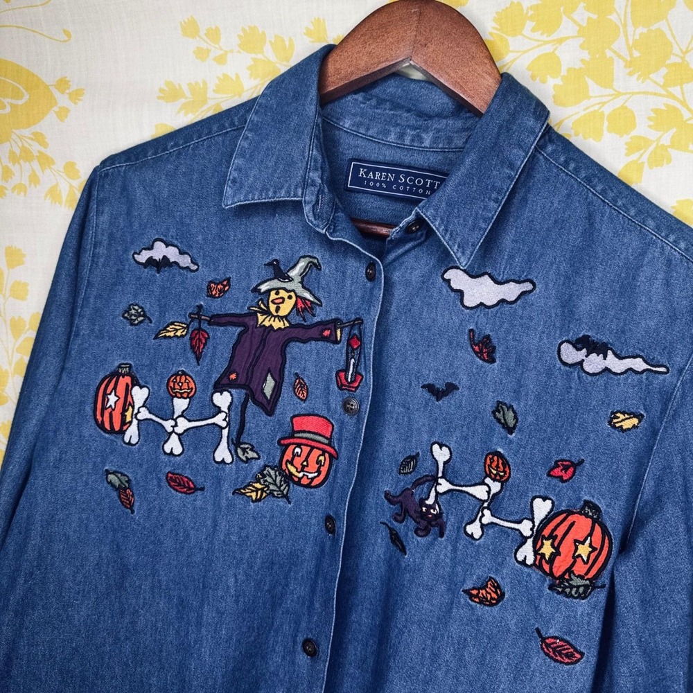 Vintage Karen Scott Halloween Denim Button Down Shirt Medium Blue Embroidered